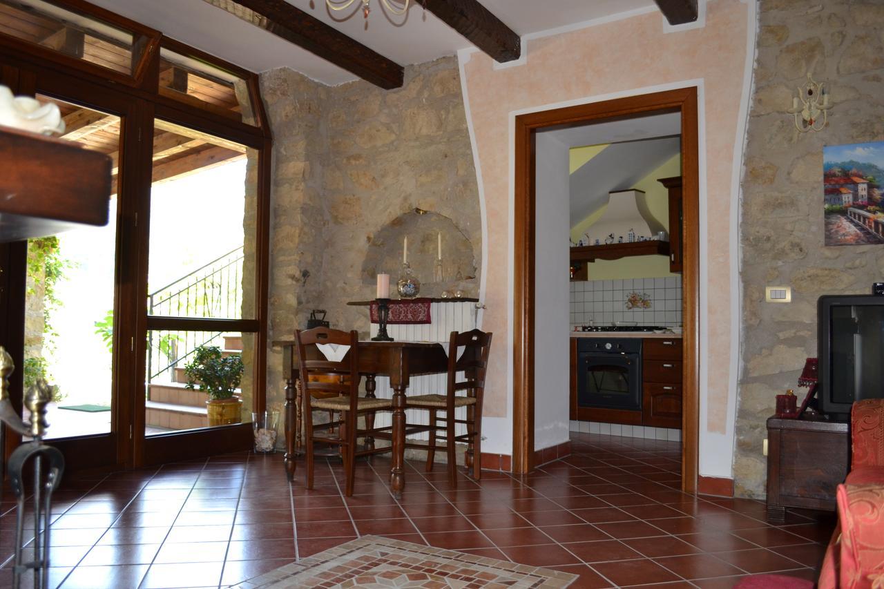 Cardile La Casa Di Lidia Bed & Breakfast エクステリア 写真