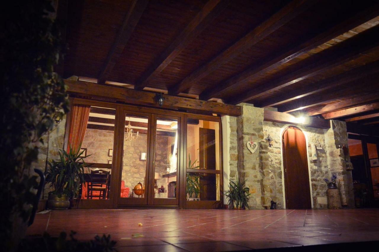 Cardile La Casa Di Lidia Bed & Breakfast エクステリア 写真